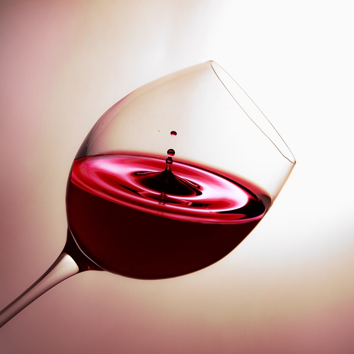 Защо в малки количества червено вино?