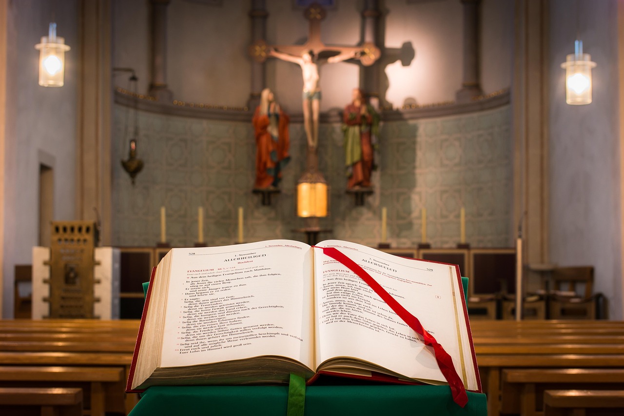 ✝️ Какво е „Неделя на всички български светии“